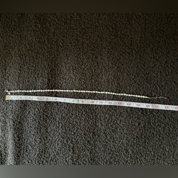 J CREW 18” Freshwater Pearl Necklace Natural Pearls Preppy & Classic - Picture 5 of 5